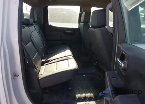 2024 Chevrolet Silverado 1500 4Wd Short Bed Wt z USA, uszkodzony, nr VIN 2GCUDAED2R1205148